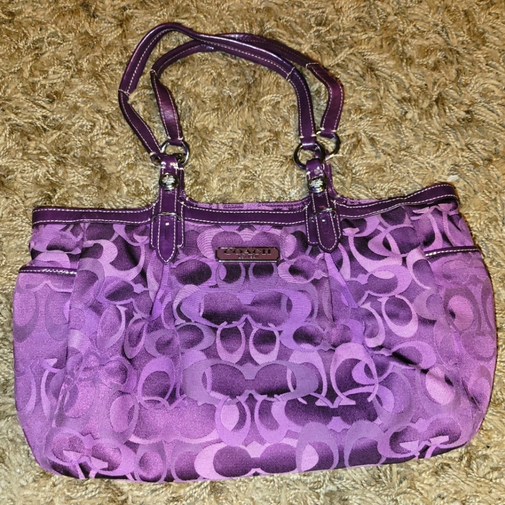 Coach logo medium shoulder bag